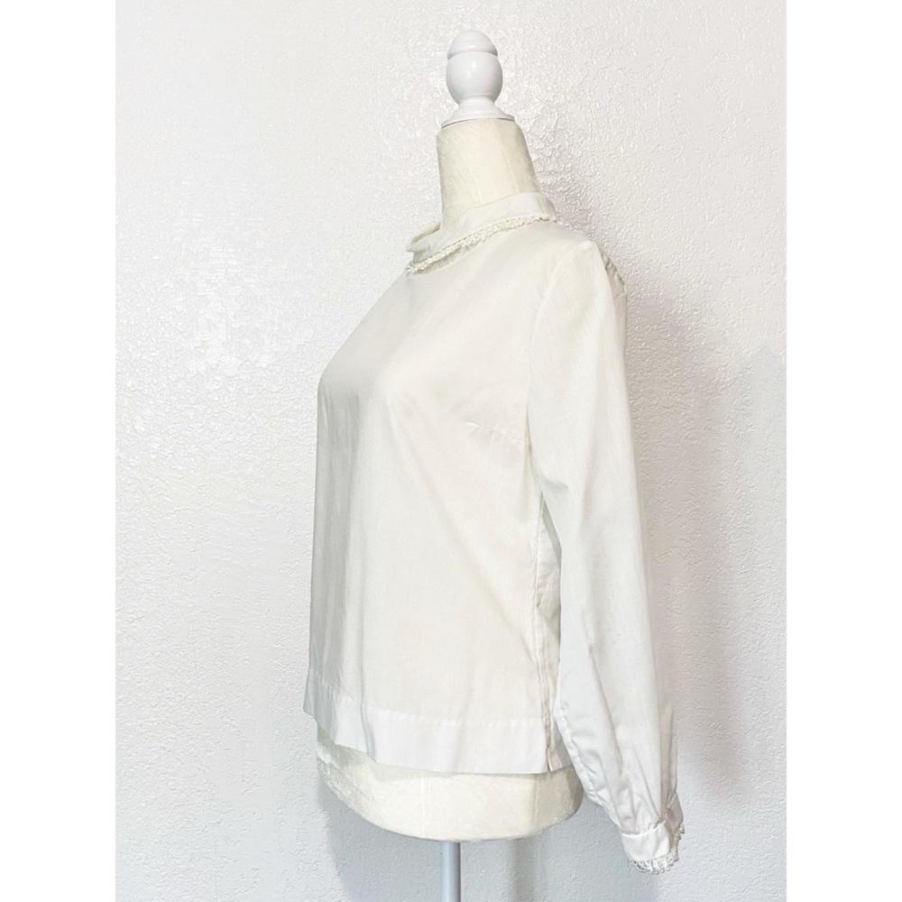 Vintage 60s 70s collared white blouse. - Picture 2 of 11